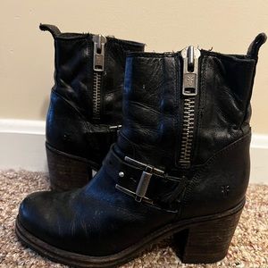 Rare/discontinued Frye bootie